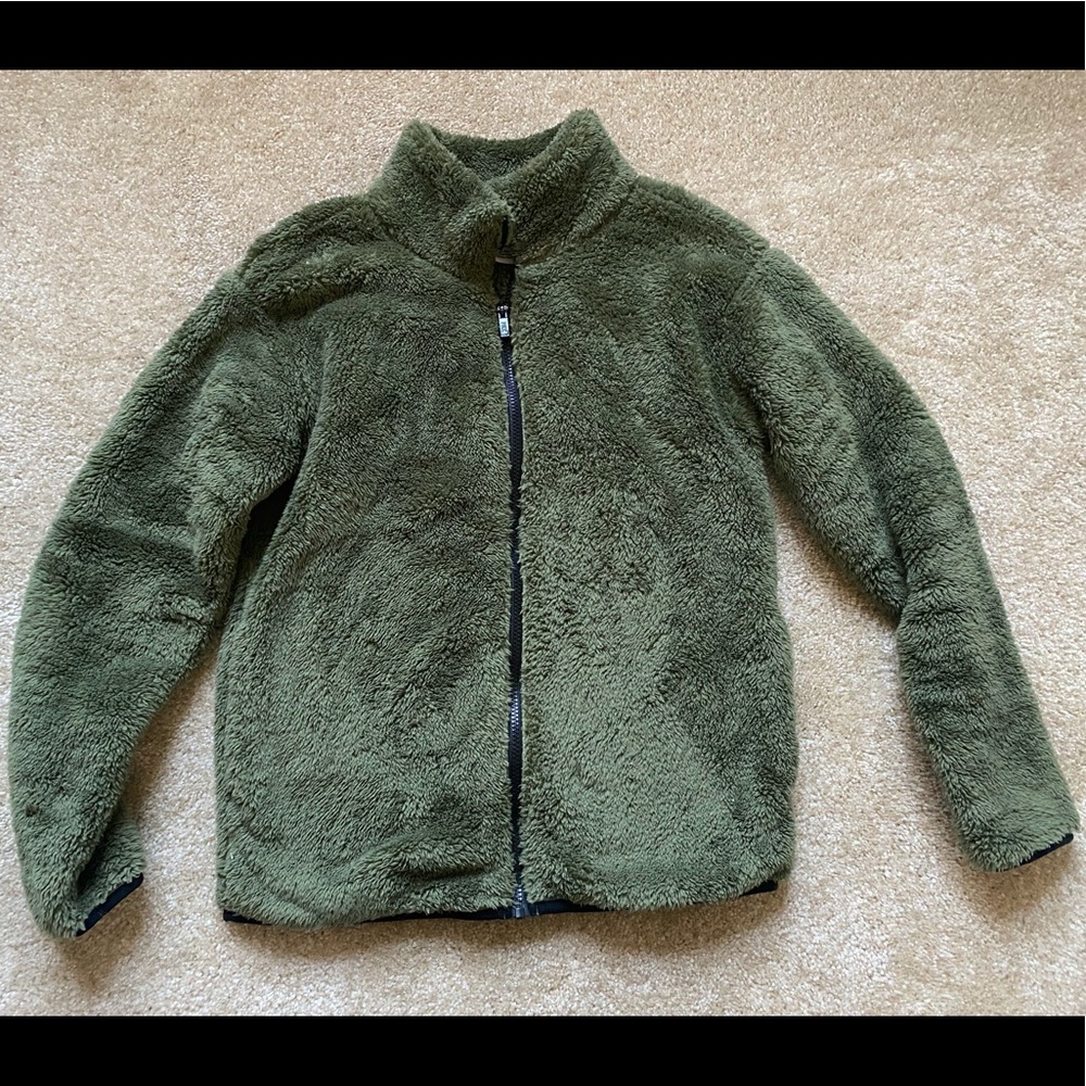 ❌SOLD❌ PINK Victoria’s Secret Fuzzy Coat